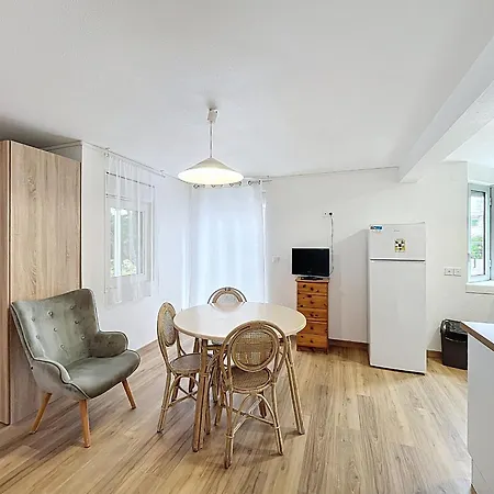 Διαμέρισμα Cosy Proche Thermes Et Centre-ville Avec Terrasse, Animaux Acceptes - - Fr-1-451-67 *